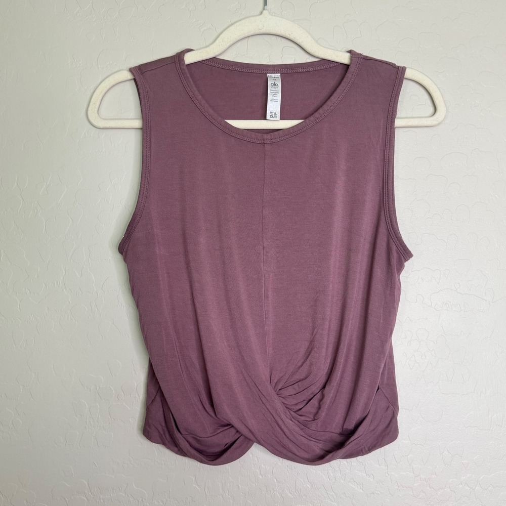 Alo Yoga Womens Rayon Spandex Tank Top M Mauve Front Twist Crop Tank Yoga Gym